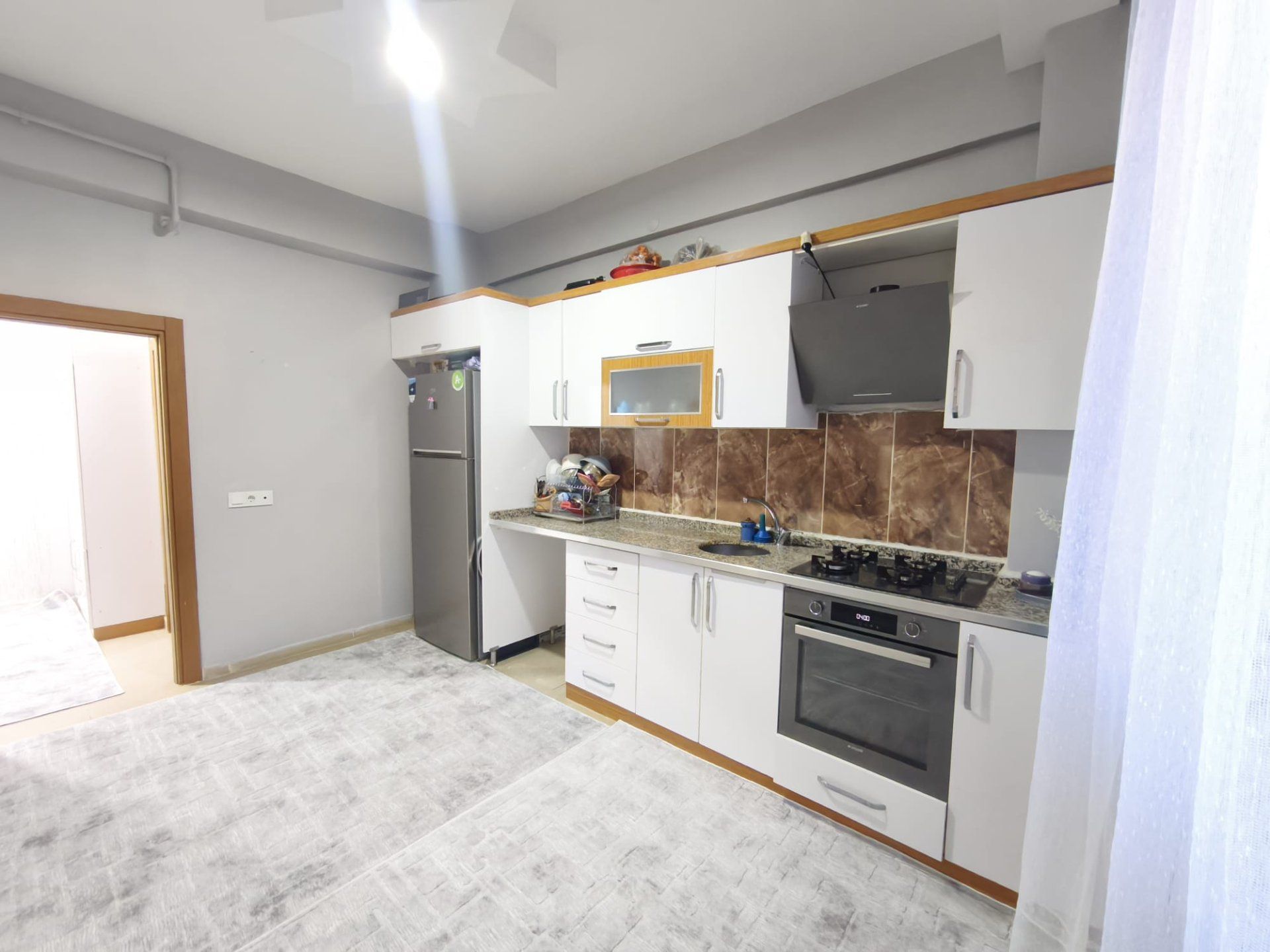 ACİL SATILIK AHMET KAYA CADDESİNDE 2+1 YÜKSEK GİRİŞ DAİRE
