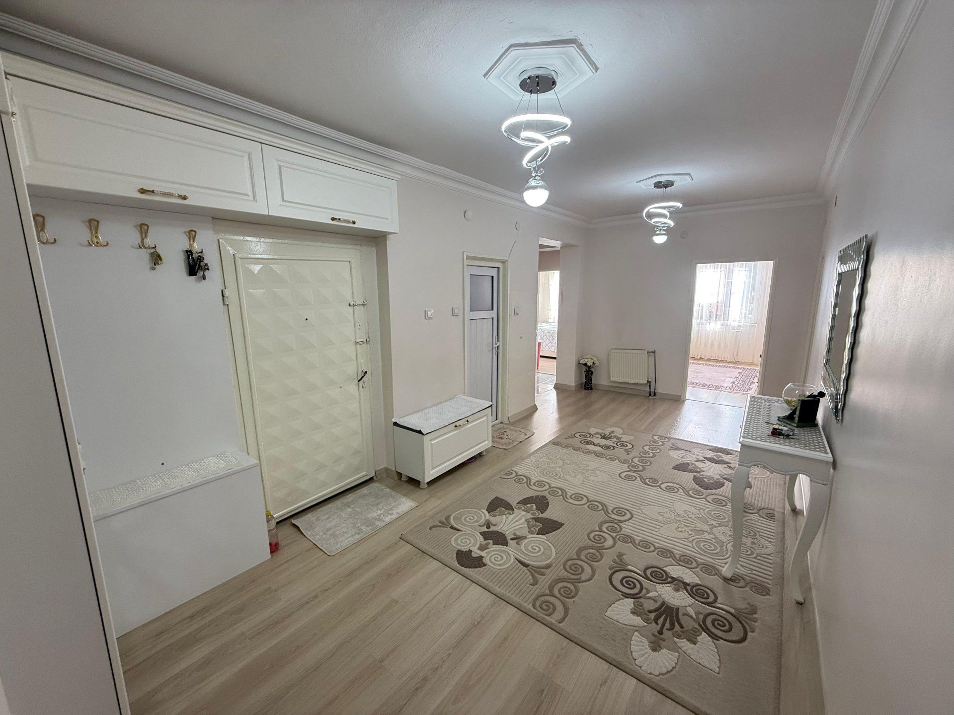 NİNOVA AVM ARKASINDA 3+1 SATILIK FIRSAT DAİRE
