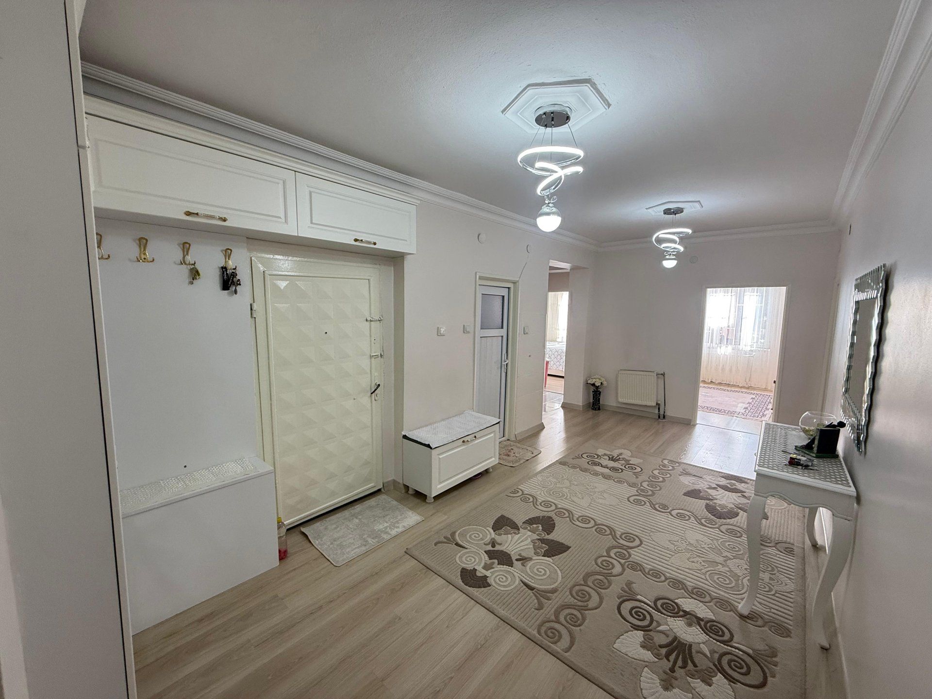 NİNOVA AVM ARKASINDA 3+1 SATILIK FIRSAT DAİRE