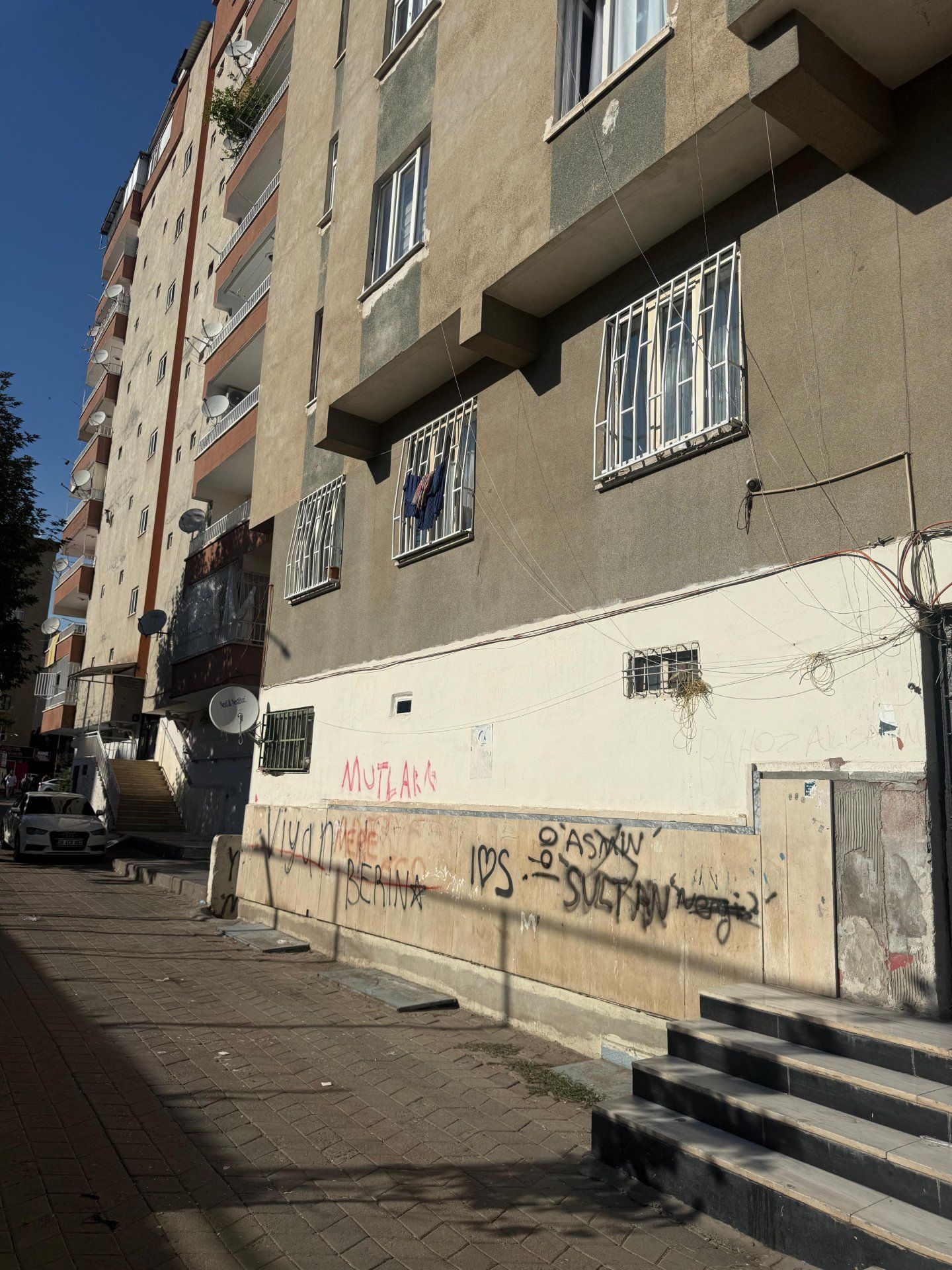 NİNOVA AVM ARKASINDA 3+1 SATILIK FIRSAT DAİRE